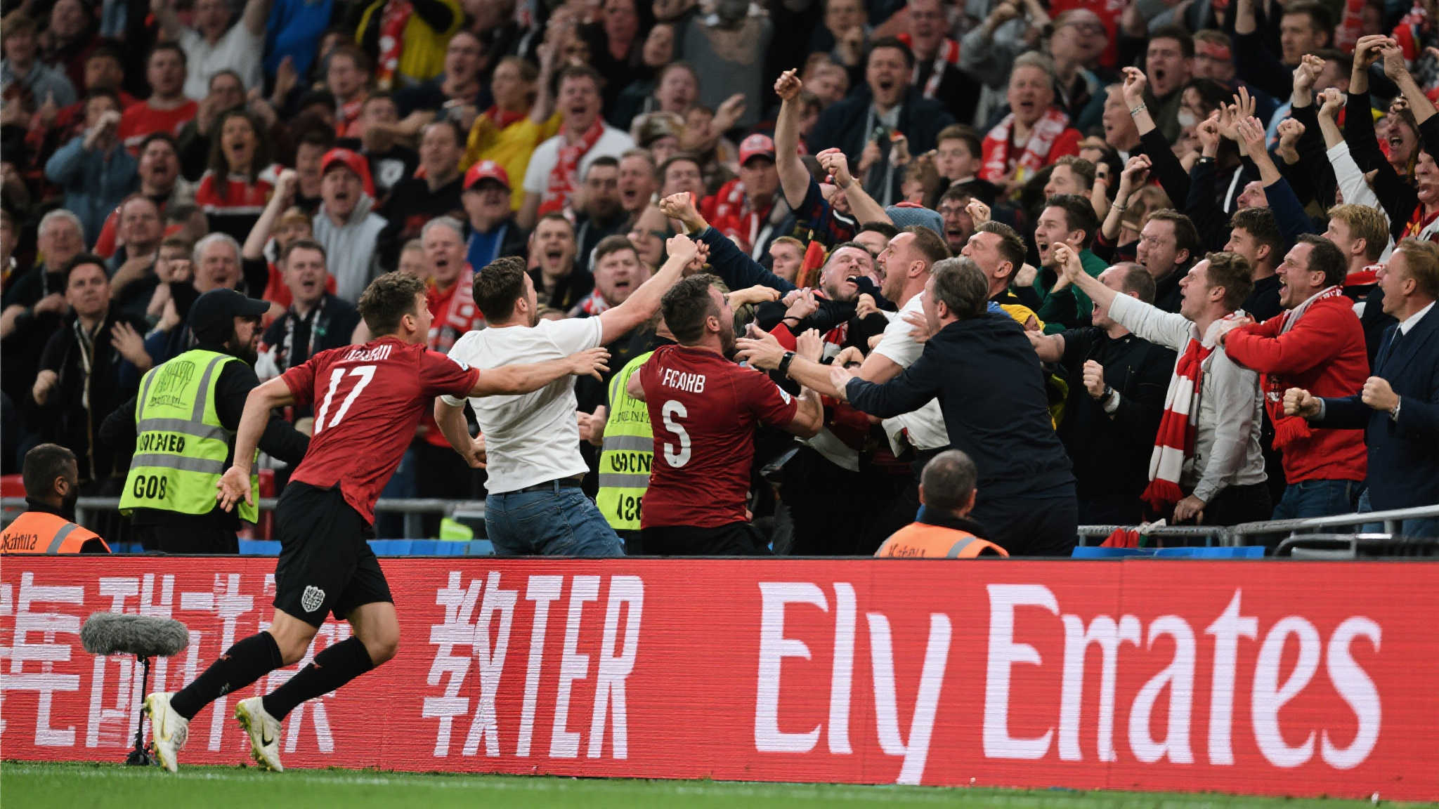 中路防线时 中路防线时